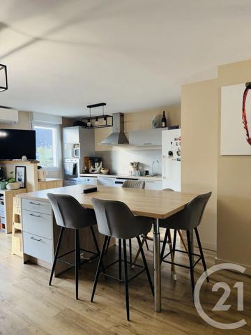Appartement F4 à vendre  4 pièces - 72,25 m 2   BEAUNE  - 21