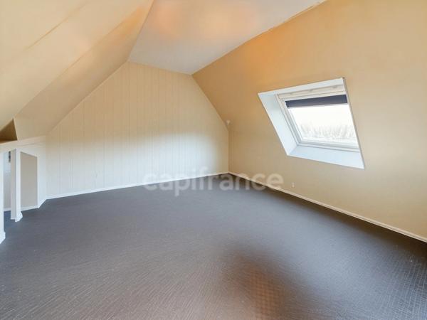 LE RELECQ-KERHUON - Maison 6 pièces en impasse