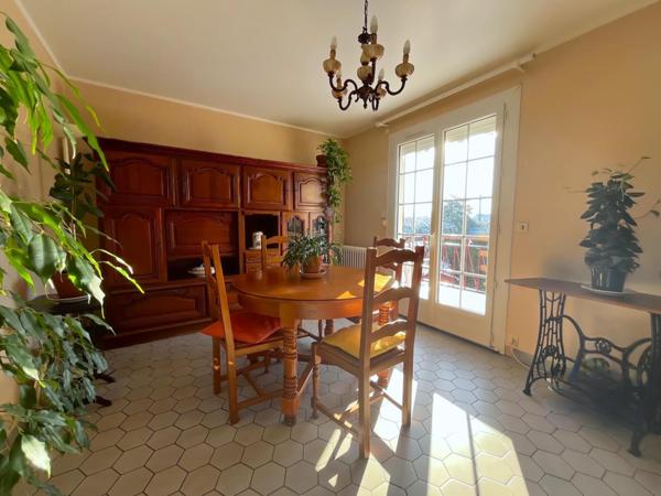 Cadre paisible au cœur de Croth – Maison familiale