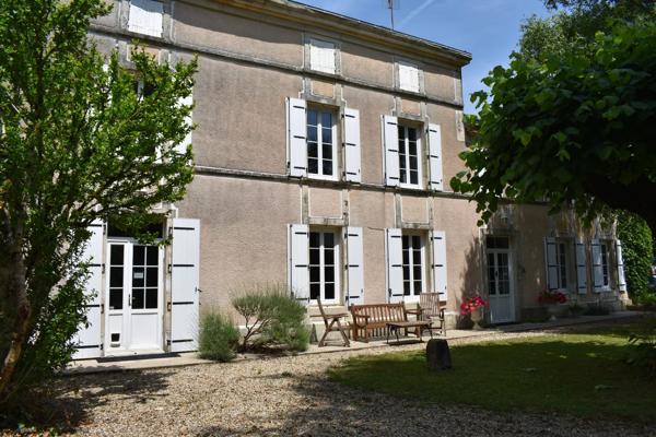 Superbe manoir rénové avec 4 gîtes