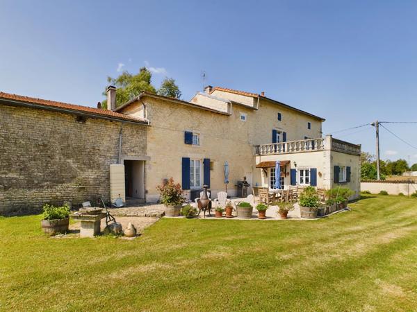 Superbe manoir rénové avec 4 gîtes
