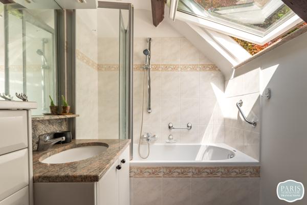 Exclusivité - Amfreville-la-Mi-Voie - Maison de 137,38m² avec jardin