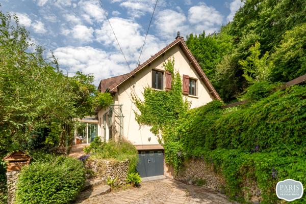 Exclusivité - Amfreville-la-Mi-Voie - Maison de 137,38m² avec jardin