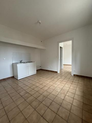 APPARTEMENT F1 BIS SUR LA COMMUNE DE CAUDEBEC LES ELBEUF