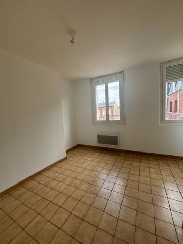 APPARTEMENT F1 BIS SUR LA COMMUNE DE CAUDEBEC LES ELBEUF