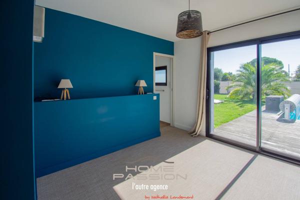 COZES - CONTEMPORAINE DE PLAIN PIED AVEC PISCINE