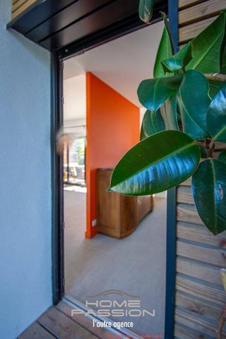 COZES - CONTEMPORAINE DE PLAIN PIED AVEC PISCINE