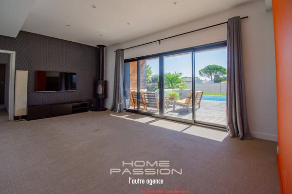 COZES - CONTEMPORAINE DE PLAIN PIED AVEC PISCINE