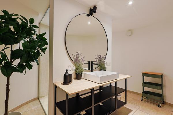 Villa à pied des plages, domaine sécurisé