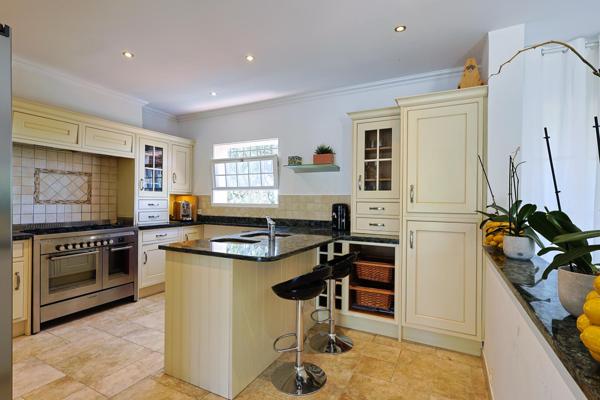 Villa à pied des plages, domaine sécurisé