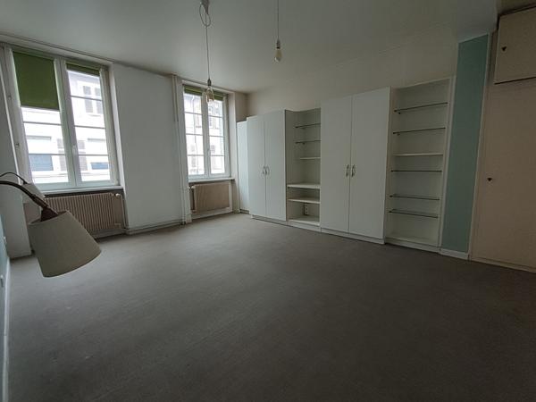 Appartement - 5 pièces - 140 m²