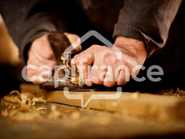 Entreprise de menuiserie–charpente reconnue sur la côte vendéenne : une affaire clé en main, rentable et structurée