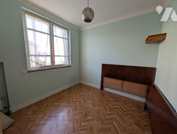 Maison à Vendre à Mayet (72360) en Sarthe (72)

Cette maison d'une surface habitable de 79.8 ...