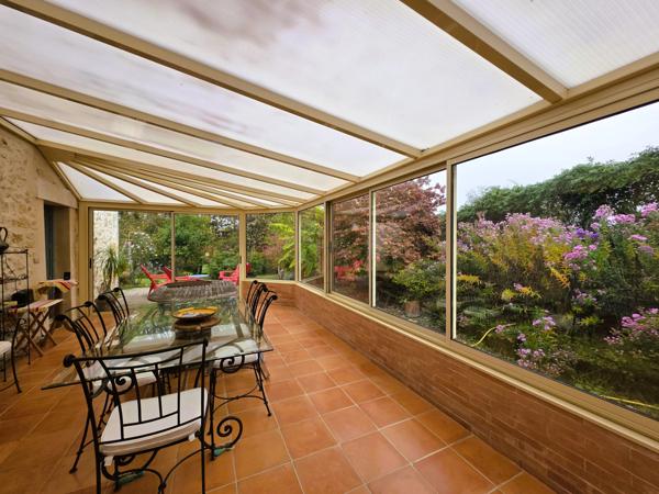 Élégante maison de campagne avec piscine