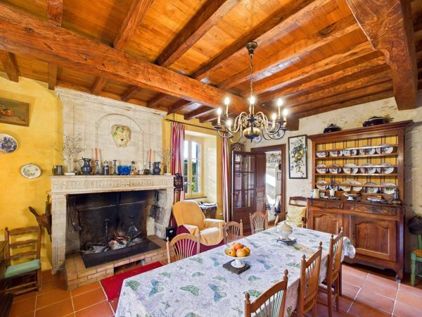 Élégante maison de campagne avec piscine