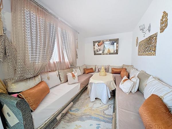 Appartement 4 pièces Dreux, proche commerces et écoles, résidence sécurisée avec gardien et ascenseur, avec Cave + Parking