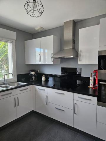 INVESTISSEURS : STUDIO  28m2 proche ligne 12 et 13 - Prix 334 033