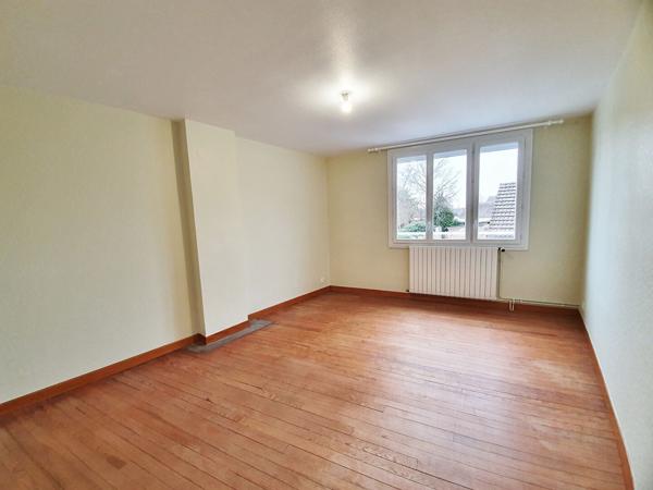 Maison 99 m² Changé - 4 pièces - 3 chambres