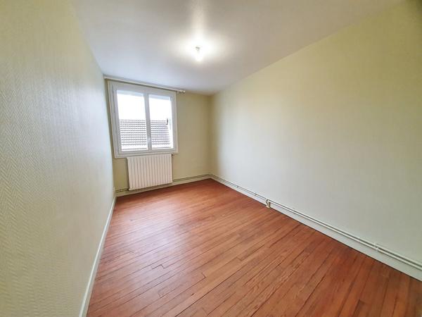 Maison 99 m² Changé - 4 pièces - 3 chambres