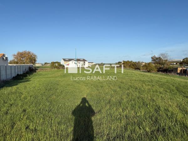 Terrain constructible 1695 m² – Bouin (85230)