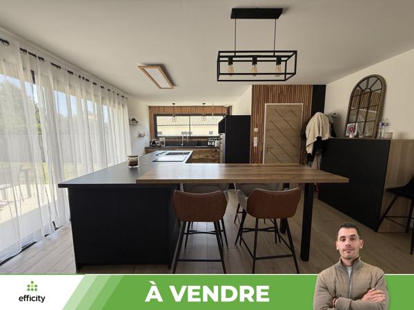Maison
         7 pièces
        - 178 m² 428 000 € *