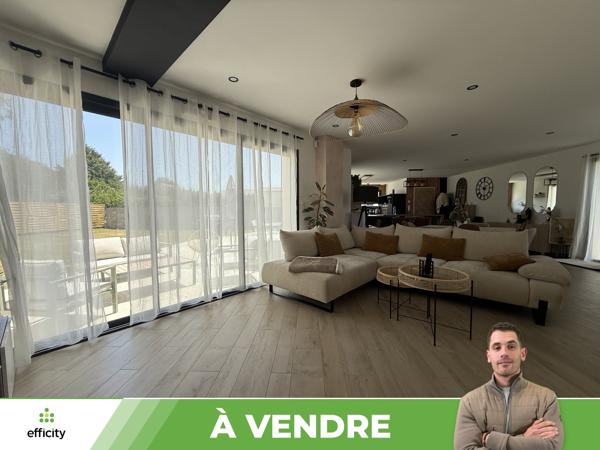 Maison
         7 pièces
        - 178 m² 428 000 € *