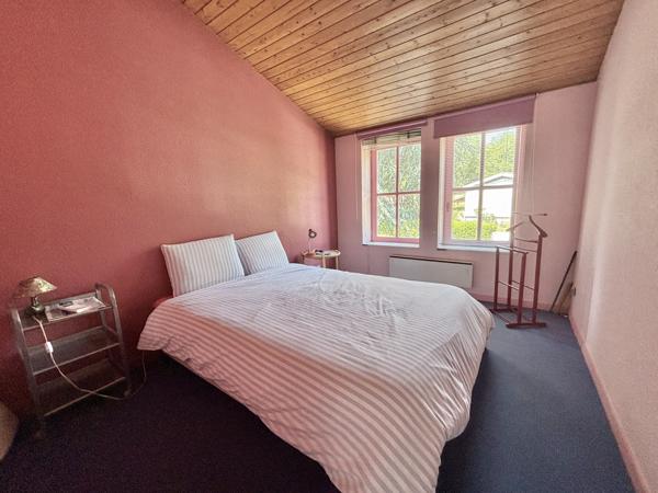 Maison
         7 pièces
        - 165 m² 694 000 € *