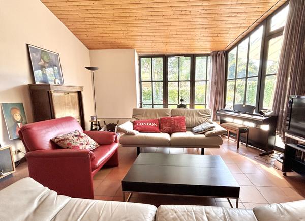 Maison
         7 pièces
        - 165 m² 694 000 € *