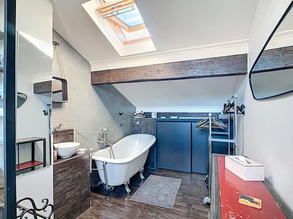 Coup de coeur ? Duplex 3 pièces dernier étage ? Cannes Prado République