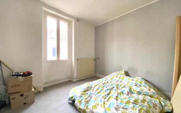 Maison à vendre    4 pièces •  Mézières-sur-Seine