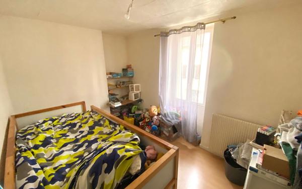 Maison à vendre    4 pièces •  Mézières-sur-Seine