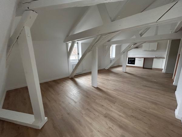 Location Appartement 4 pièces 78 m²