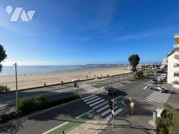 A VENDRE - LA BAULE FACE MER - SECTEUR CASINO - TRES BEL APPARTEMENT AVEC VUE 
Vue exceptionne...