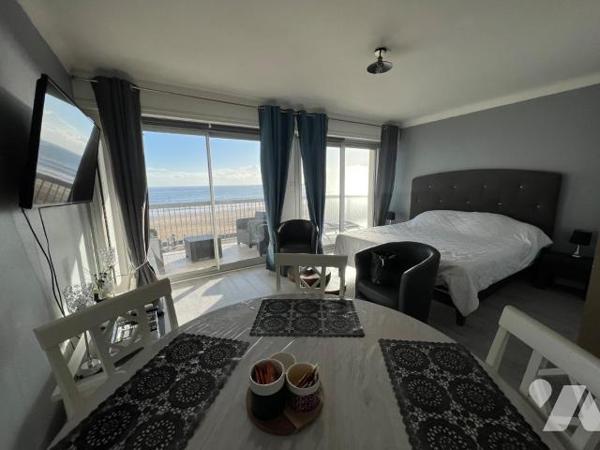 A VENDRE - LA BAULE FACE MER - SECTEUR CASINO - TRES BEL APPARTEMENT AVEC VUE 
Vue exceptionne...