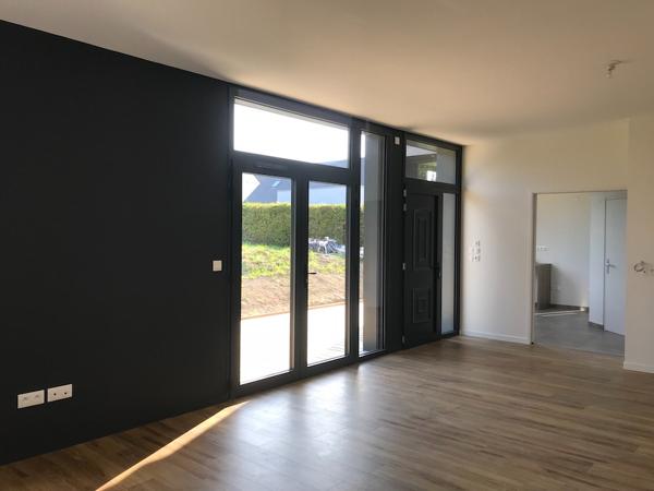 MAISON RECENTE AVEC JARDIN