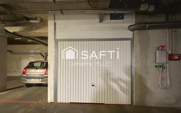 Appartement 2 pièces avec balcon et parking boxé dans résidence récente
