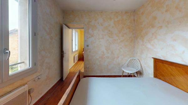 Location Appartement 4 pièces 66 m2 à Saint-Julia