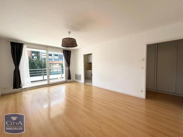 Appartement à louer 3 pièces 68.44m² Valenciennes (59300)