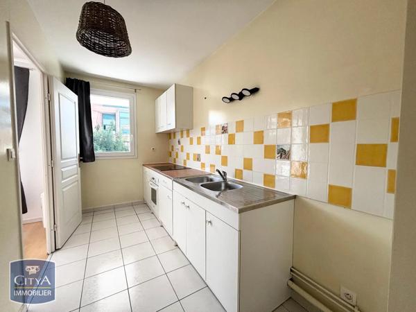 Appartement à louer 3 pièces 68.44m² Valenciennes (59300)