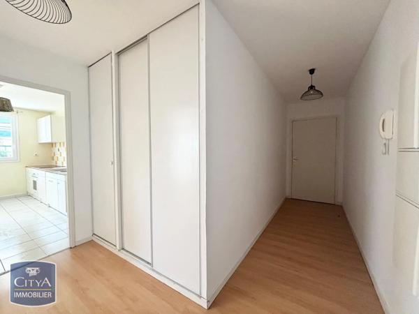 Appartement à louer 3 pièces 68.44m² Valenciennes (59300)