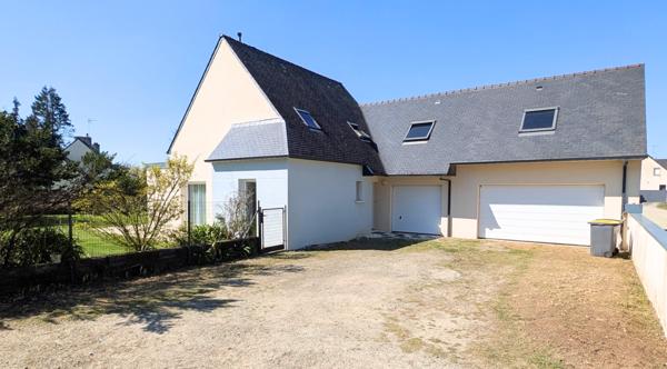 Gouesnach (29950) Gouesnach -Maison récente de 6 pièces principales sur 1151 m²