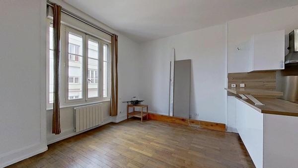 47 BIS RUE MARYSE BASTIE LYON 69008 – T2 Non meublé – 690 €CC