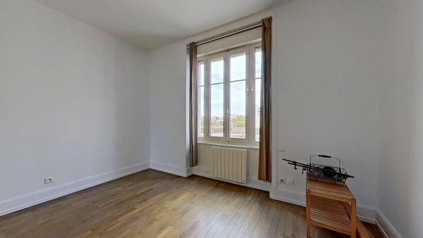 47 BIS RUE MARYSE BASTIE LYON 69008 – T2 Non meublé – 690 €CC