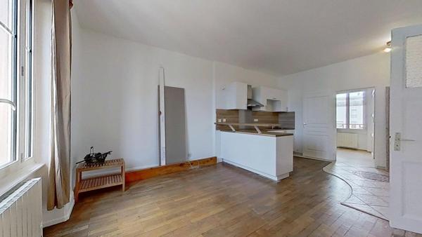 47 BIS RUE MARYSE BASTIE LYON 69008 – T2 Non meublé – 690 €CC