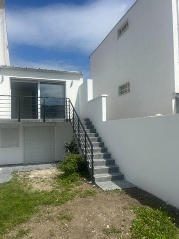 Fontenay Maison proche RER 15 min avec 2 terrasses et jardin