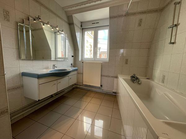 À louer  Belle maison familiale T6 à Orléans