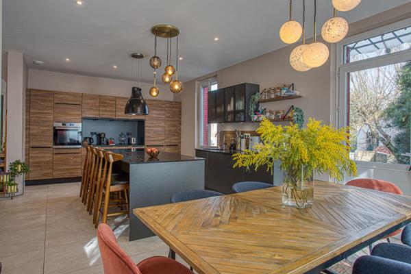 Rencontre entre charme des années 30 et rénovation contemporaine