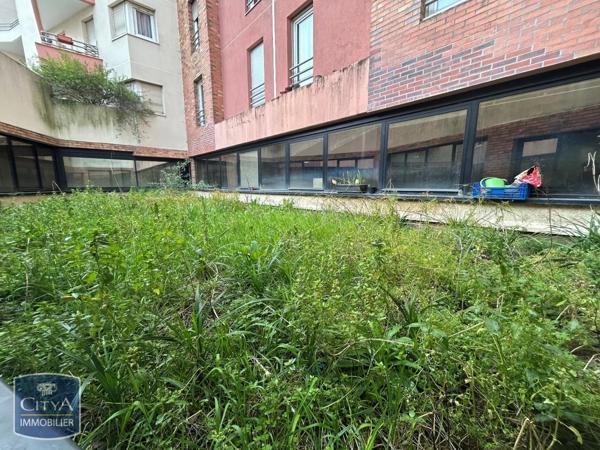 Local commercial à vendre 302m²