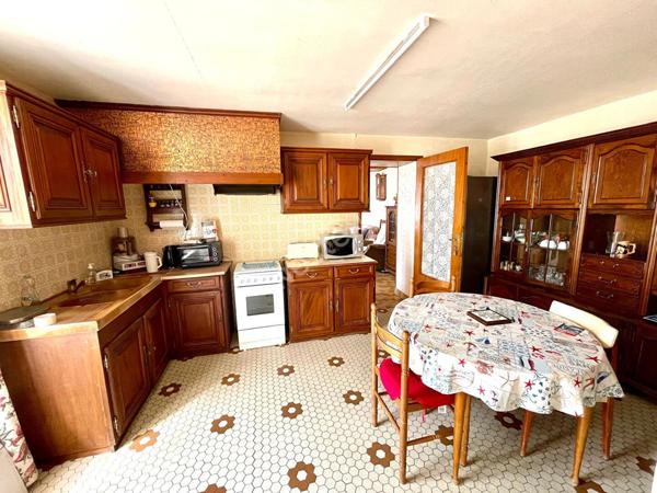 Maison Doué la Fontaine 6 pièce(s) 162.69 m2 - D5976