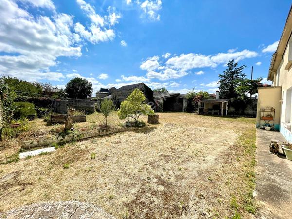 Maison Doué la Fontaine 6 pièce(s) 162.69 m2 - D5976